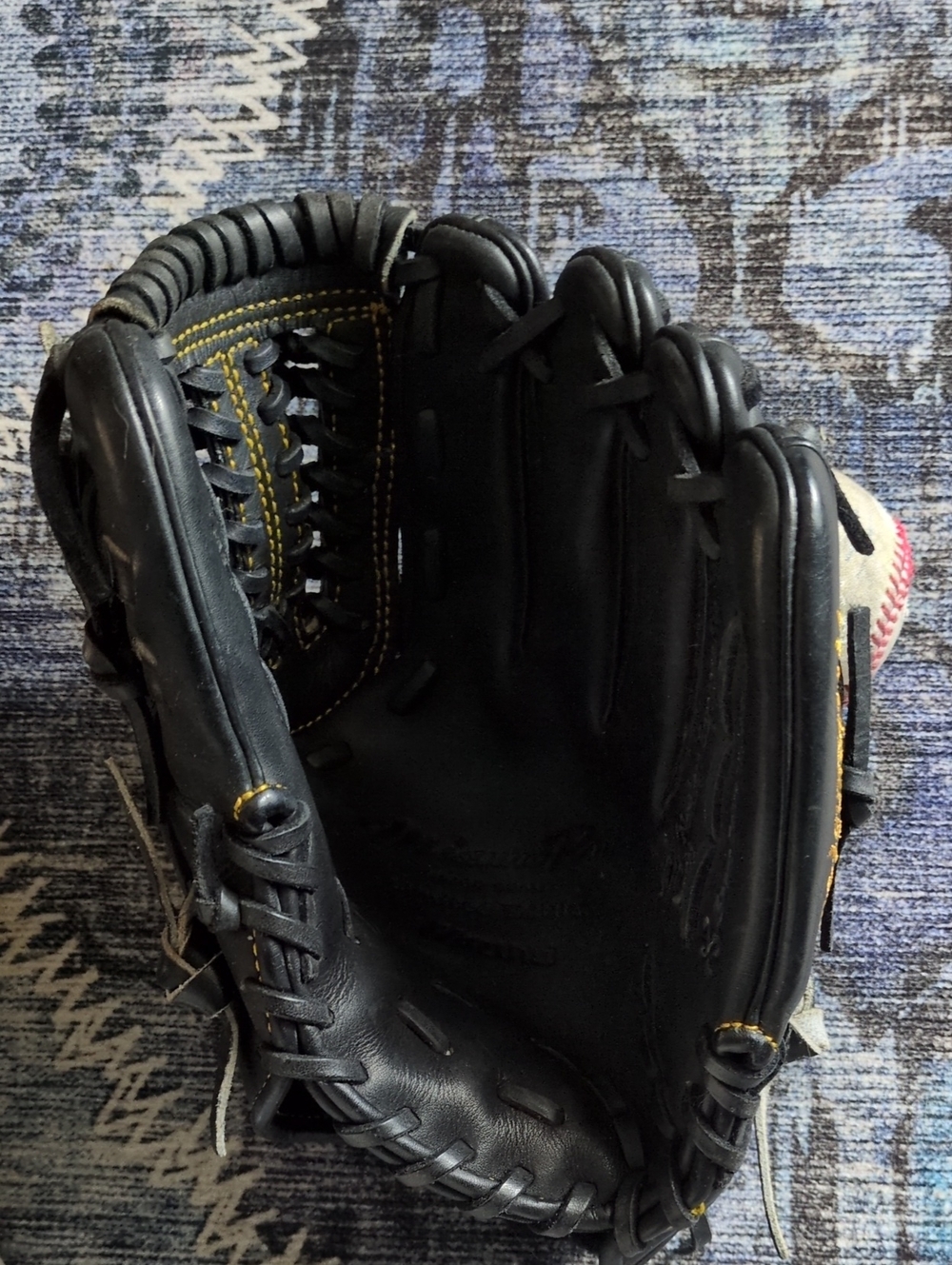 Mizuno Pro 11.5 Inch - Picture 2 of 3